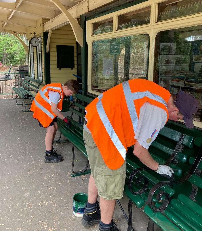 The OKLR synchronised bench painting duo in training at Mill’s Wood. Photo: Tim Long.
